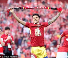 西媒：巴萨盼望迪亚斯施压利物浦 但他啥实际的也没干